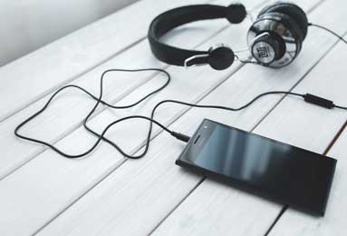 5月2日焦点之战：朗斯主场迎战拉瓦勒，积分榜关键对决前瞻